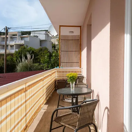 Apartment Galeb *